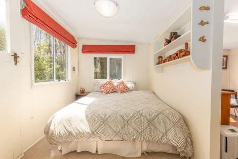 Photo of property in 12 Ngarara Road, Waikanae, 5036