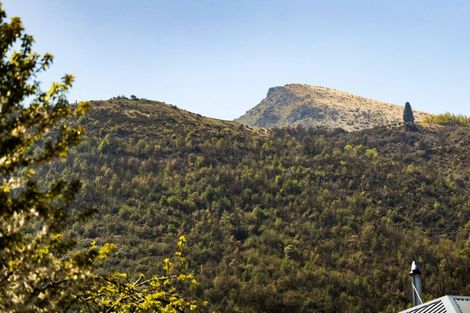 Photo of property in 10 Innes Place, Arrowtown, 9302