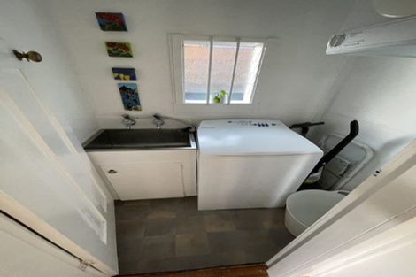 Photo of property in 2/9 Copley Street, New Lynn, Auckland, 0600