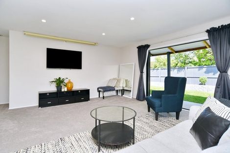 Photo of property in 5 Hegan Place, Rangiora, 7400