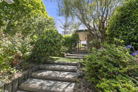 Photo of property in 17 Pokapu Place, Bethlehem, Tauranga, 3110