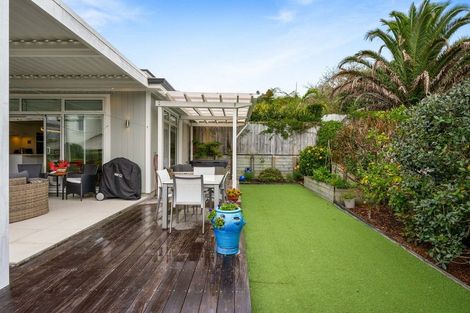 Photo of property in 61 Panorama Heights, Orewa, 0931