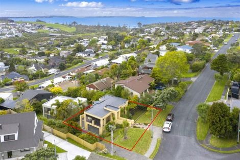 Photo of property in 21 Wairere Road, Torbay, Auckland, 0630