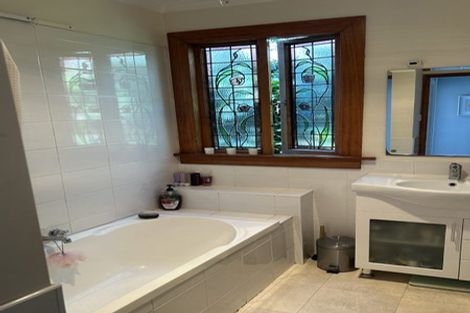 Photo of property in 10 Garfield Street, Brooklyn, Wellington, 6021