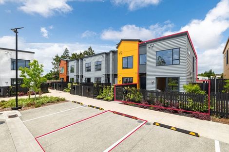 Photo of property in 33 Isabella Lane, Henderson, 0610