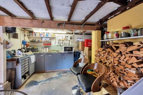 Photo of property in 213 Sturges Road, Henderson, Auckland, 0612