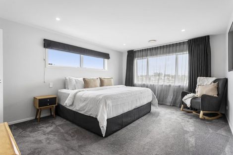 Photo of property in 13 Lanigan Street, Birkdale, Auckland, 0626