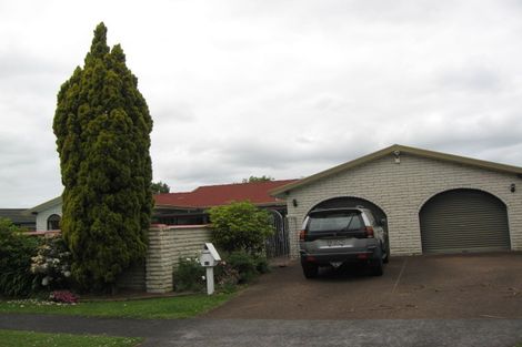 Photo of property in 12 Evanda Crescent, Conifer Grove, Takanini, 2112