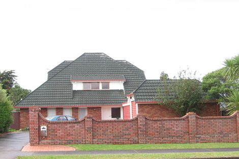 Photo of property in 5 William Bryan Drive, Half Moon Bay, Auckland, 2012