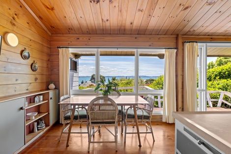 Photo of property in 30 De Luen Avenue, Tindalls Beach, Whangaparaoa, 0930