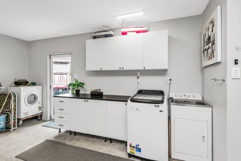 Photo of property in 15 Cross Street, Coalgate, 7673