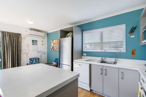 Photo of property in 27a Simpson Road, Papamoa Beach, Papamoa, 3118