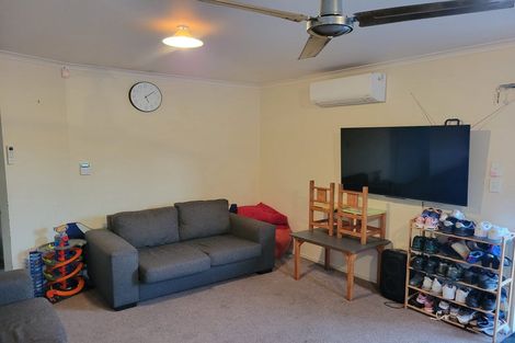 Photo of property in 96 Parrs Cross Road, Henderson, Auckland, 0612