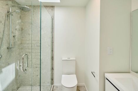 Photo of property in 17/10 Pascoe Avenue, Paremata, Porirua, 5026