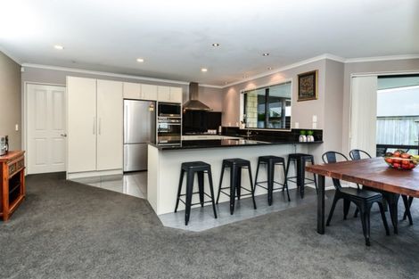 Photo of property in 158 Saint James Drive, Huntington, Hamilton, 3210