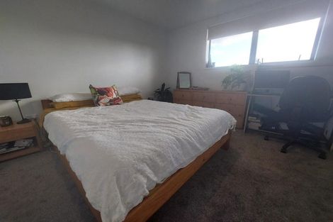 Photo of property in 8/10 Yeovil Road, Te Atatu Peninsula, Auckland, 0610