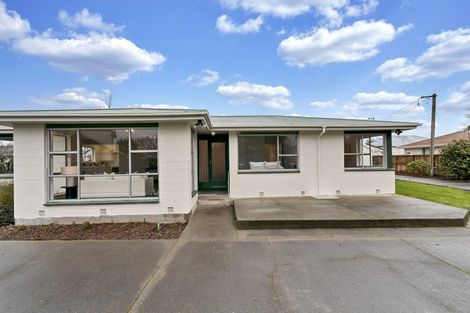 Photo of property in 76a Englefield Road, Northwood, Christchurch, 8051