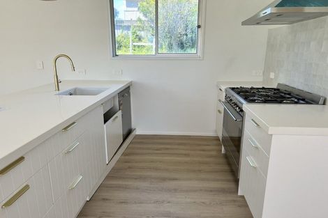 Photo of property in 6 Falla Street, Paraparaumu Beach, Paraparaumu, 5032