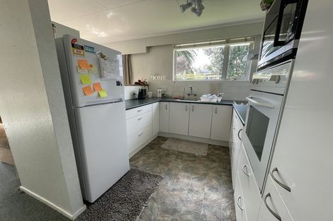 Photo of property in 35a Pehi Kupa Street, Waikanae, 5036