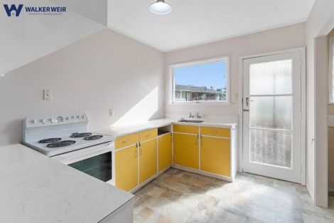 Photo of property in 3/680 Pakuranga Road, Howick, Auckland, 2010