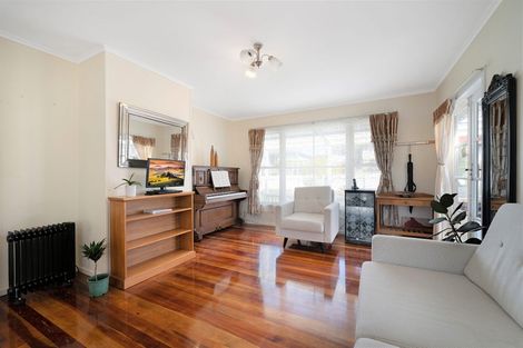 Photo of property in 7 Battersby Avenue, Mount Roskill, Auckland, 1041