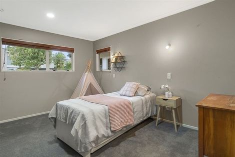 Photo of property in 15 Astor Place, Welcome Bay, Tauranga, 3112