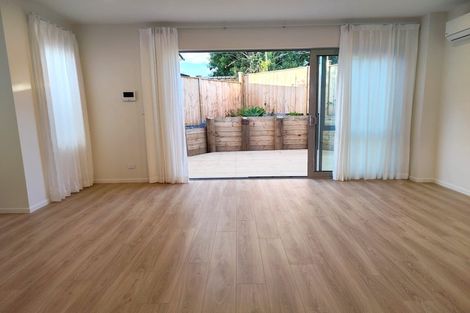 Photo of property in 28 Maugham Drive, Bucklands Beach, Auckland, 2014