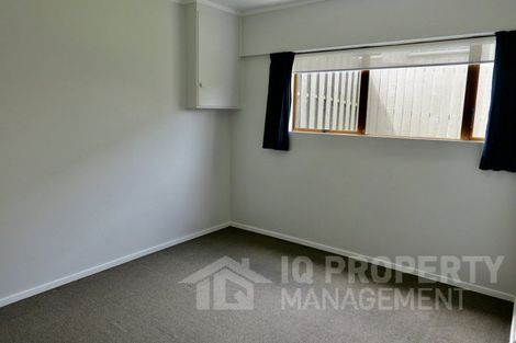 Photo of property in 2/77 Prince Regent Drive, Half Moon Bay, Auckland, 2012