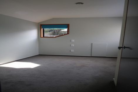 Photo of property in 62a Saint Johns Terrace, Tawa, Wellington, 5028