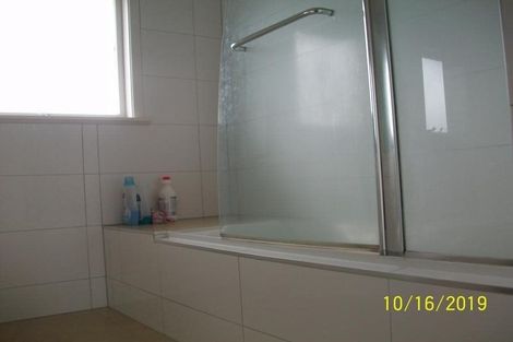 Photo of property in 228 Forrest Hill Road, Forrest Hill, Auckland, 0620