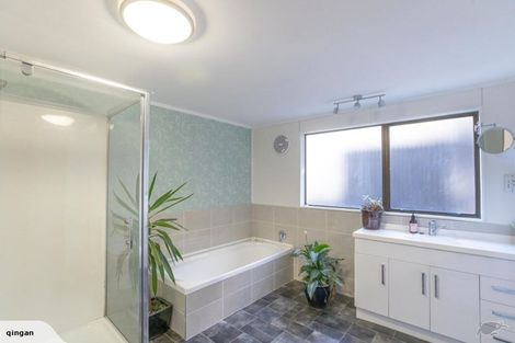 Photo of property in 20b Govind Grove, Ngaio, Wellington, 6035