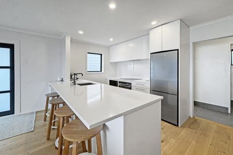 Photo of property in 123 Marine Parade, Seatoun, Wellington, 6022