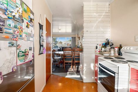 Photo of property in 2/177 Clayton Road, Mangakakahi, Rotorua, 3015