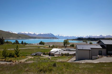 Photo of property in 16 Rankin Rise, Lake Tekapo, 7999