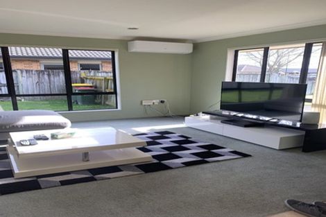 Photo of property in 5 Miers Glade, Rototuna North, Hamilton, 3210