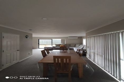 Photo of property in 12 Tavua Lane, Ranui, Auckland, 0612