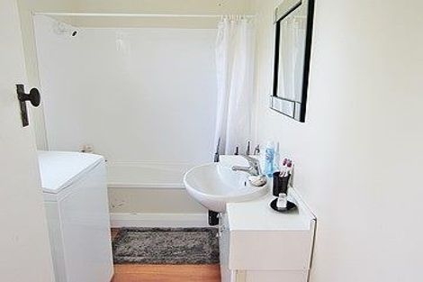 Photo of property in 2/51 Prospect Terrace, Milford, Auckland, 0620