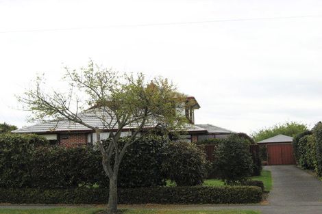 Photo of property in 15 Sevenoaks Drive, Bryndwr, Christchurch, 8053