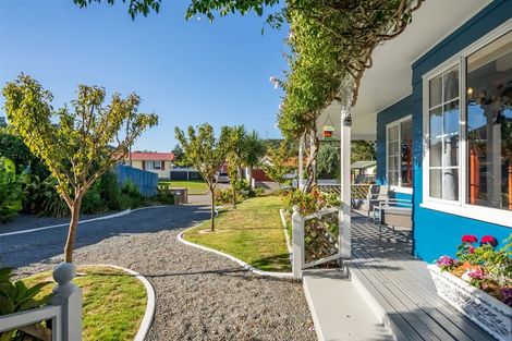 Photo of property in 3 Wyoming Grove, Totara Park, Upper Hutt, 5018