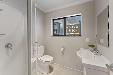 Photo of property in 6 Poppy Watts Grove, Stokes Valley, Lower Hutt, 5019