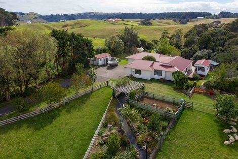 Photo of property in 1124 Awhitu Road, Pollok, Waiuku, 2683