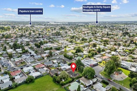 Photo of property in 12 Cross Street, Papakura, 2110