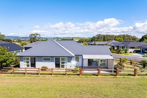 Photo of property in 1 Kermadec Crescent, Waipu, 0510