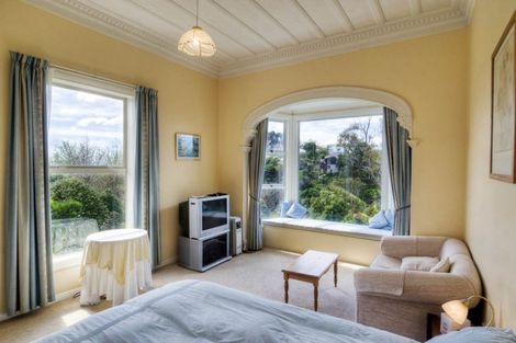 Photo of property in 13 Roslyn Road, Bluff Hill, Napier, 4110