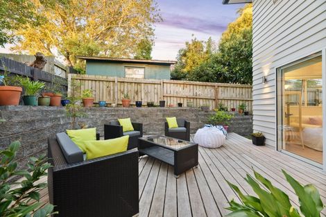 Photo of property in 30c Coniston Avenue, Te Atatu South, Auckland, 0610