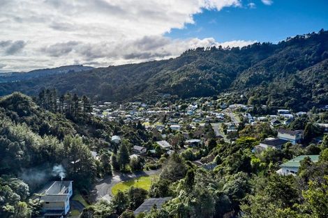 Photo of property in 34 Ngahere Street, Stokes Valley, Lower Hutt, 5019