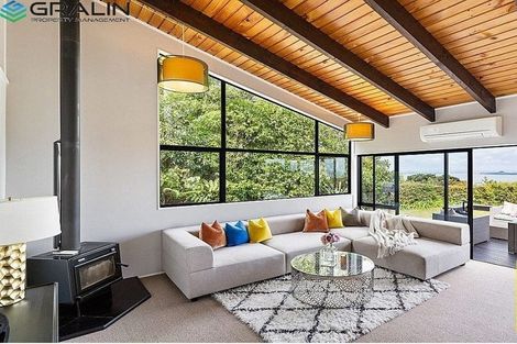 Photo of property in 52 Takahe Road, Titirangi, Auckland, 0604