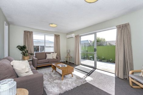 Photo of property in 88 Dunbarton Street, Redwood, Christchurch, 8051