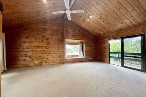 Photo of property in 25 Emlyn Place, Torbay, Auckland, 0630