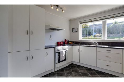 Photo of property in 16 Clyde Carr Crescent, Waimataitai, Timaru, 7910